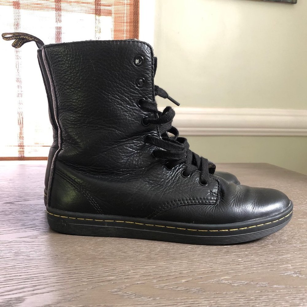 Dr. Martens Stratford Black Leather Boots Size 7